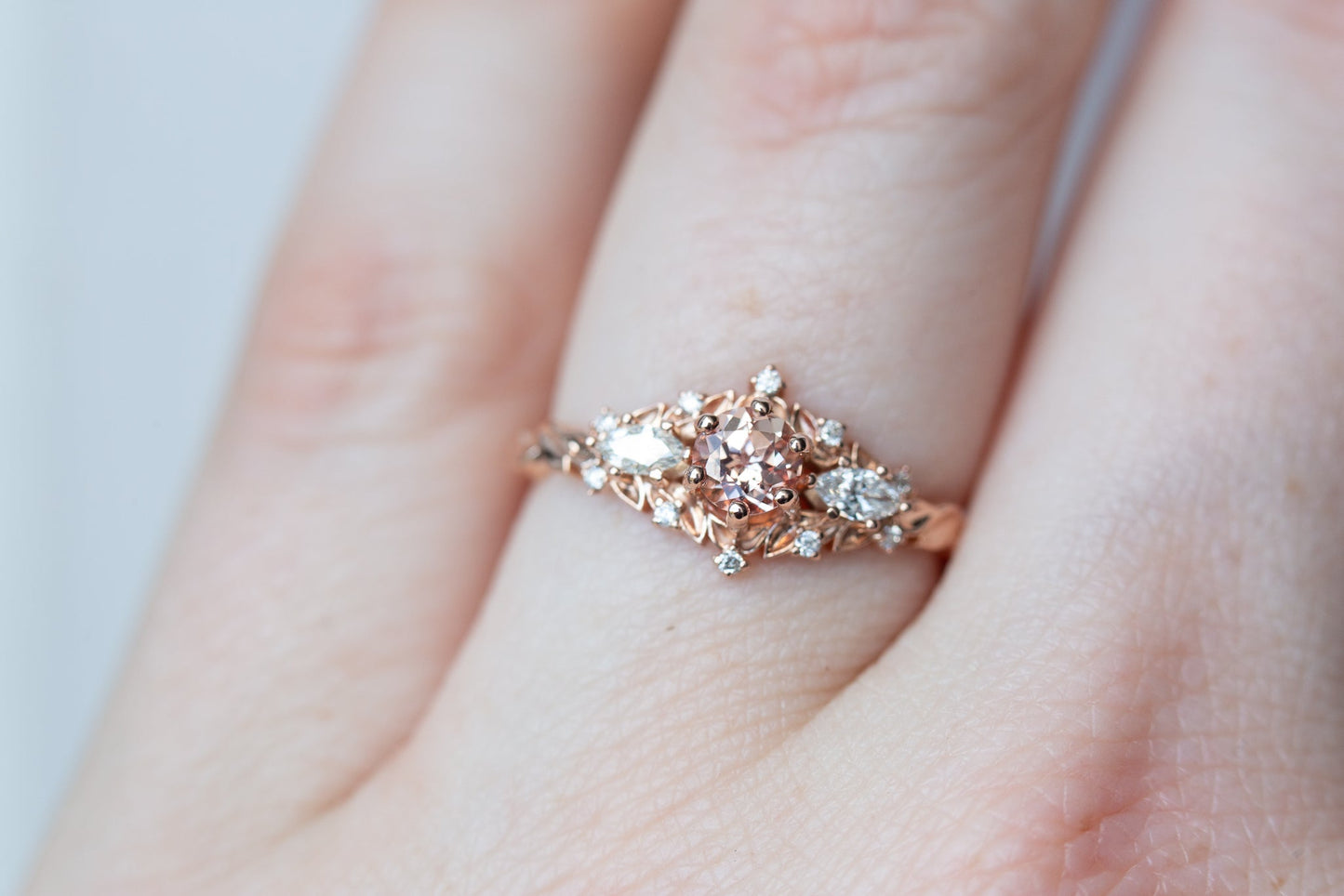 [Oramore Jewelry]Briar rose three stone with round lab peach sapphire