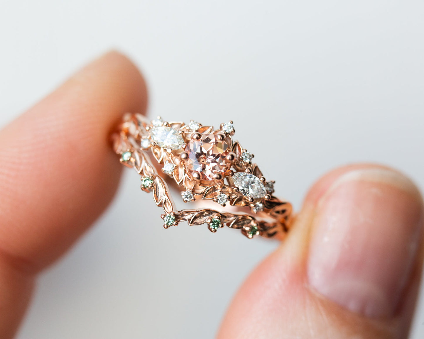 [Oramore Jewelry]Briar rose three stone with round lab peach sapphire