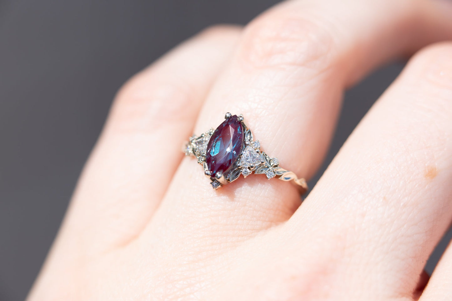 [Oramore Jewelry]Briar rose three stone with marquise alexandrite