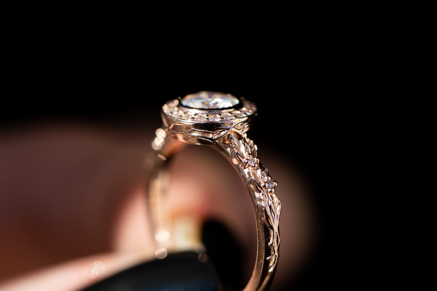 [Oramore Jewelry]Crown of thorns with white moissanite