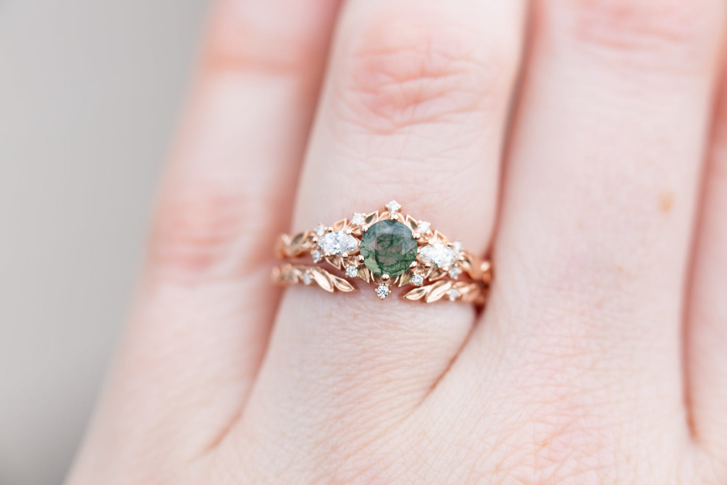 [Oramore Jewelry]Open leaf diamond wedding band