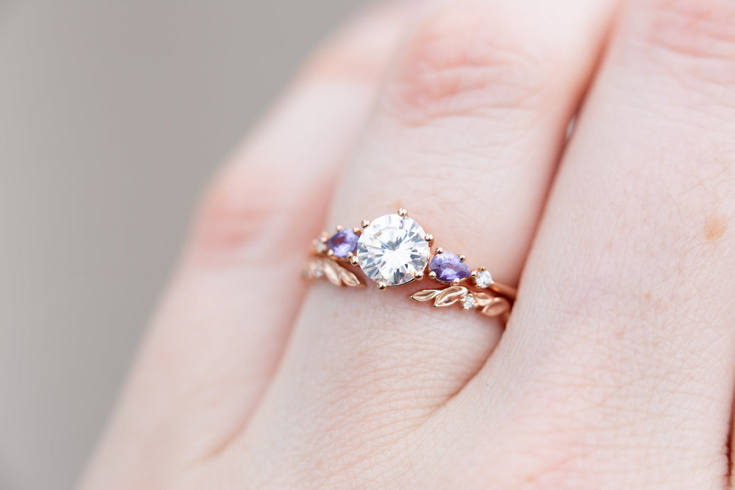 [Oramore Jewelry]Open leaf diamond wedding band