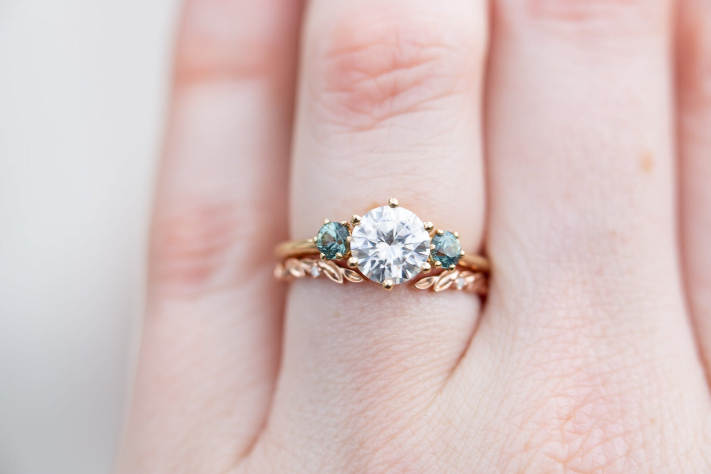 [Oramore Jewelry]Open leaf diamond wedding band