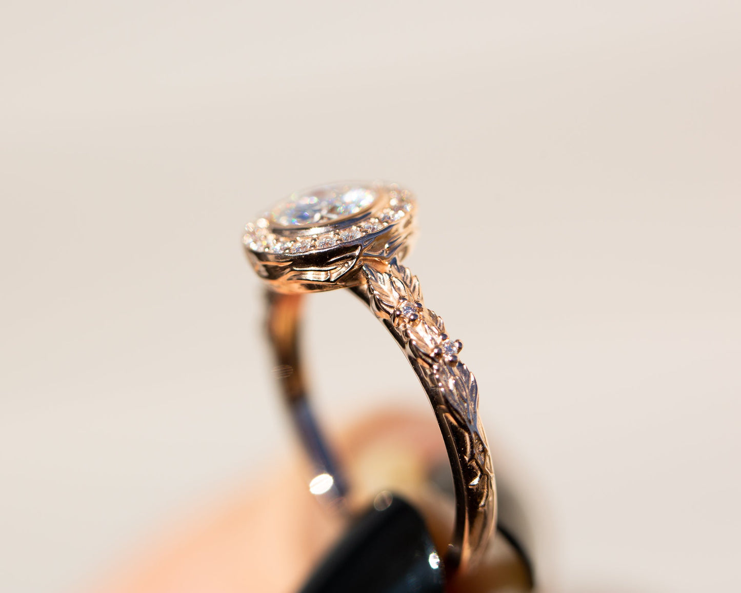 [Oramore Jewelry]Crown of thorns with white moissanite