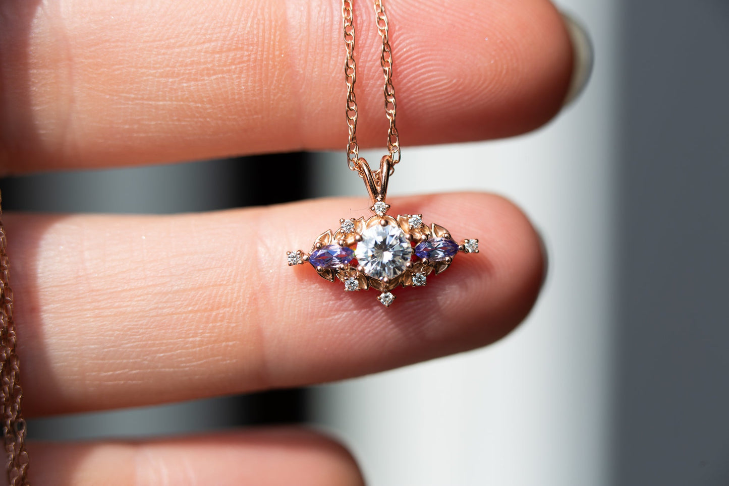 [Oramore Jewelry]Briar rose three stone necklace