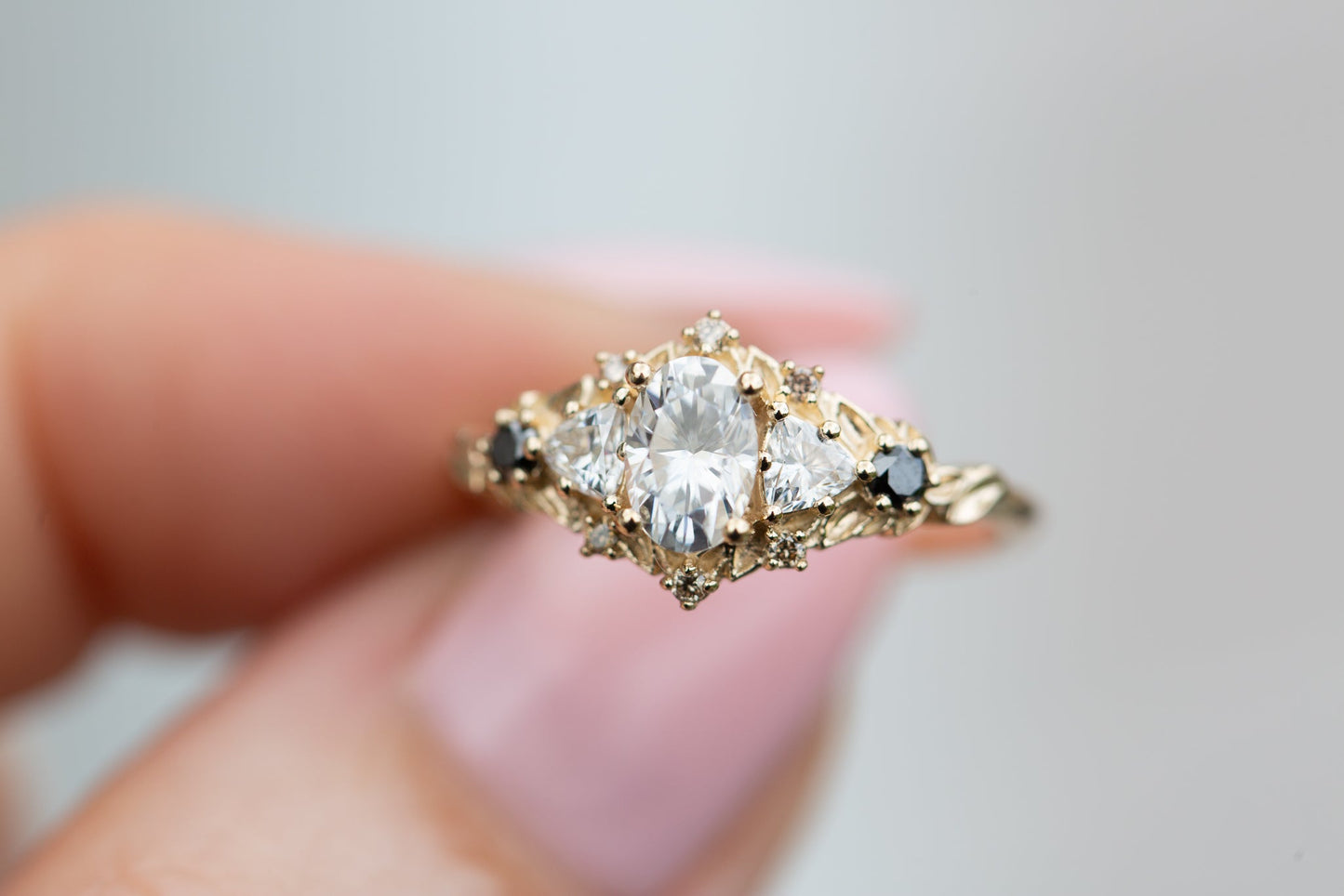 [Oramore Jewelry]Briar rose five stone with moissanite and black diamonds