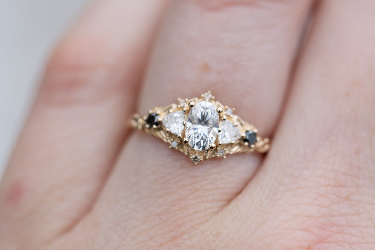 [Oramore Jewelry]Briar rose five stone with moissanite and black diamonds