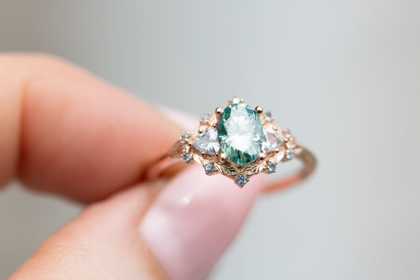 [Oramore Jewelry]Woodland three stone with teal moissanite and aqua accents