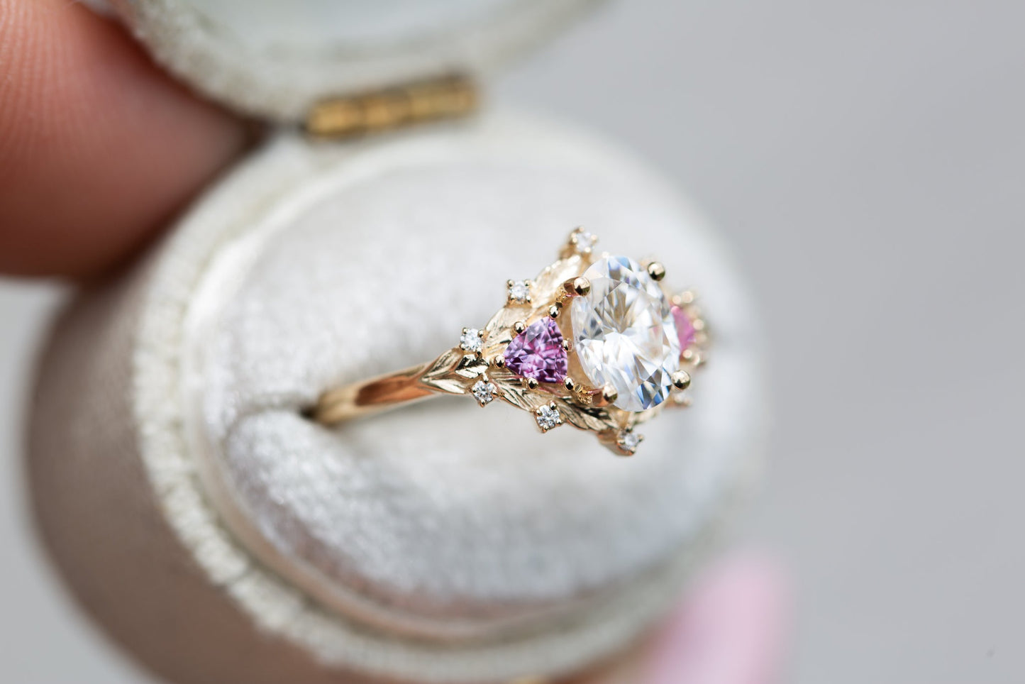 [Oramore Jewelry]Woodland three stone with moissanite and pink sapphire