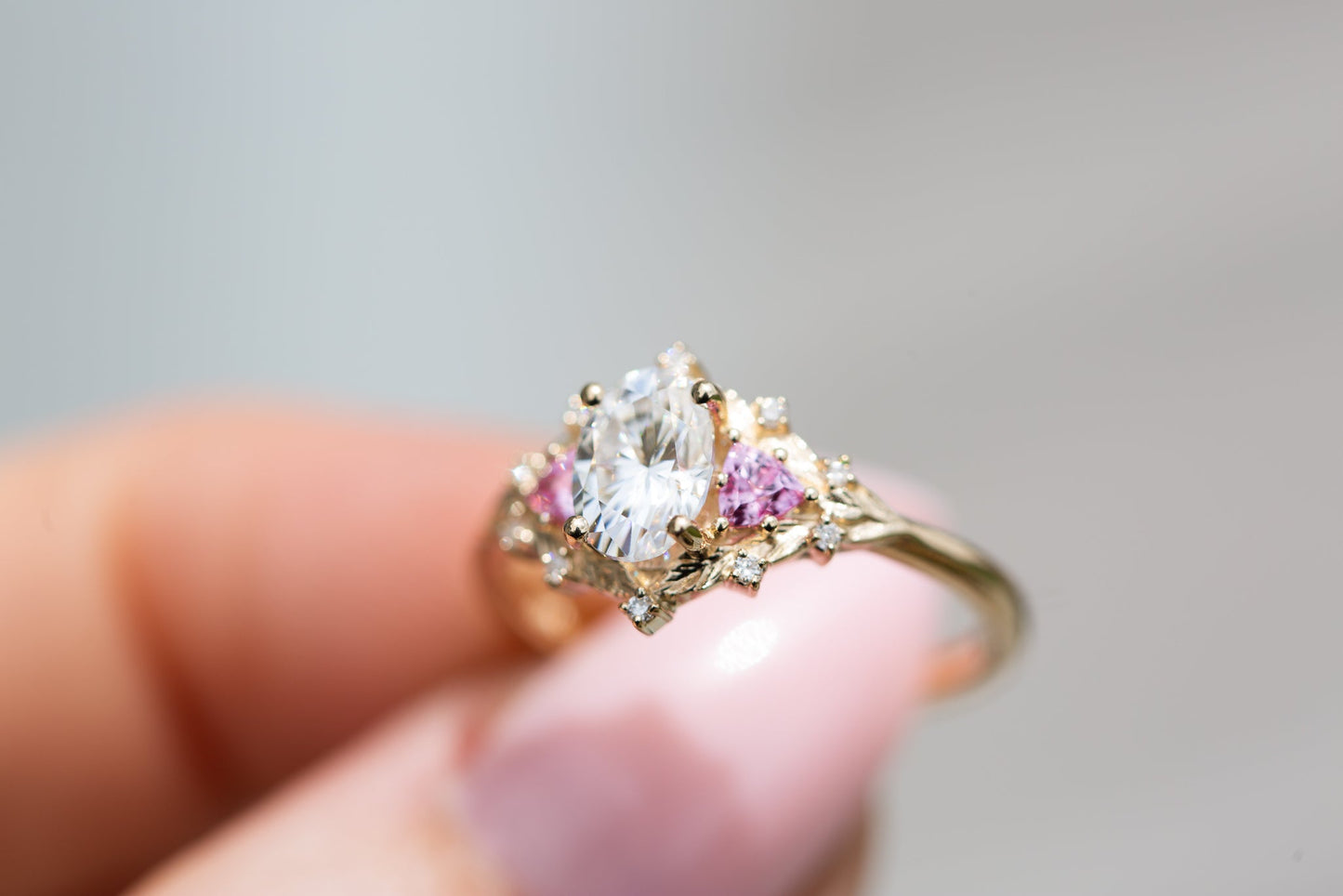 [Oramore Jewelry]Woodland three stone with moissanite and pink sapphire