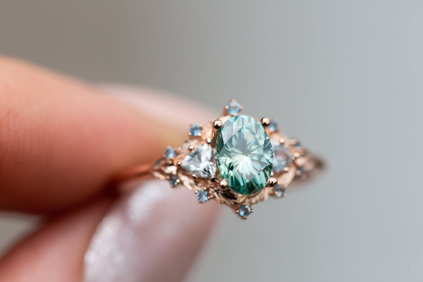 [Oramore Jewelry]Woodland three stone with teal moissanite and aqua accents