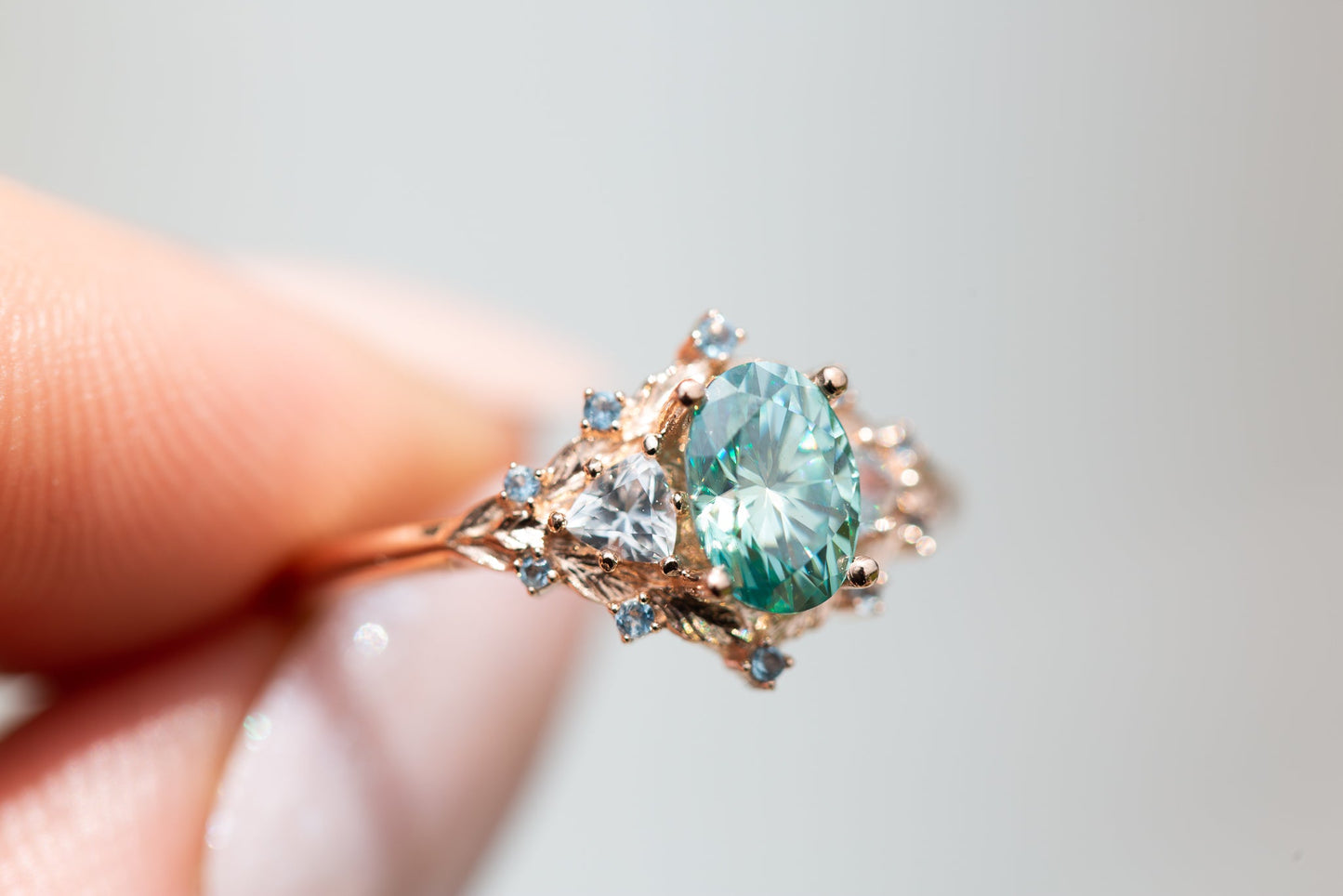 [Oramore Jewelry]Woodland three stone with teal moissanite and aqua accents