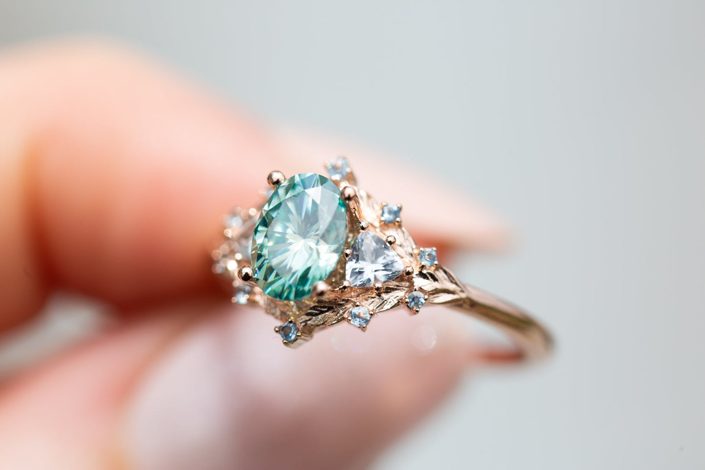 [Oramore Jewelry]Woodland three stone with teal moissanite and aqua accents