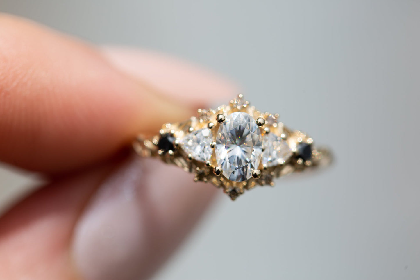 [Oramore Jewelry]Briar rose five stone with moissanite and black diamonds