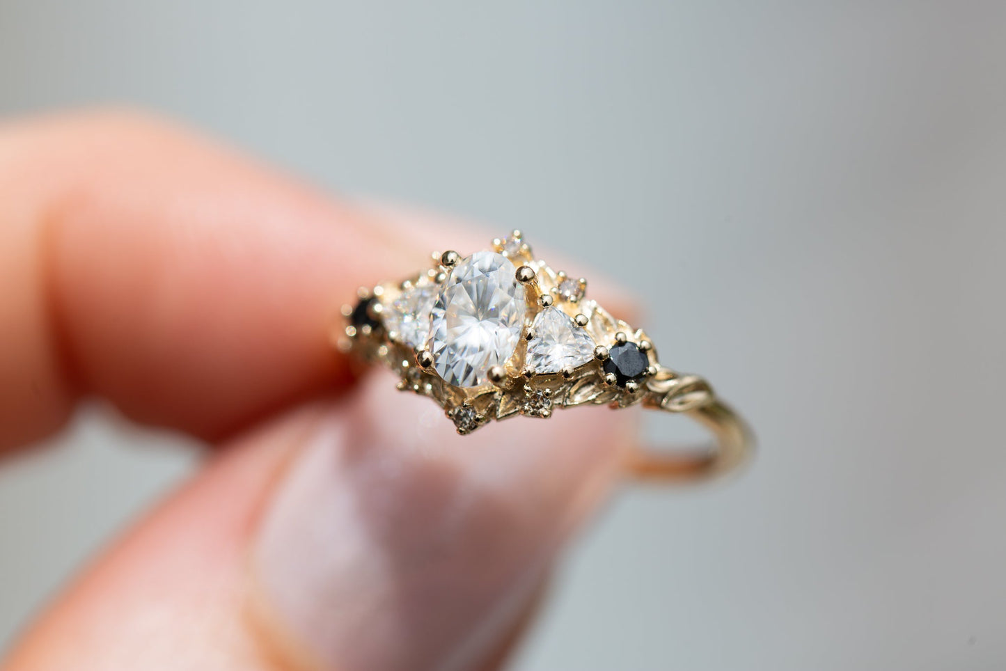 [Oramore Jewelry]Briar rose five stone with moissanite and black diamonds
