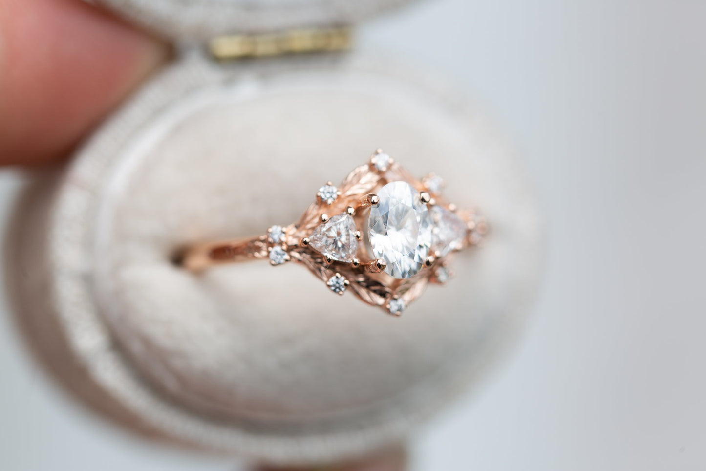 [Oramore Jewelry]Woodland three stone with 6x4mm oval moissanite