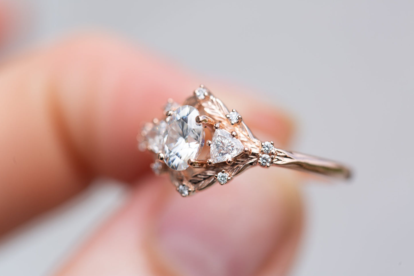 [Oramore Jewelry]Woodland three stone with 6x4mm oval moissanite