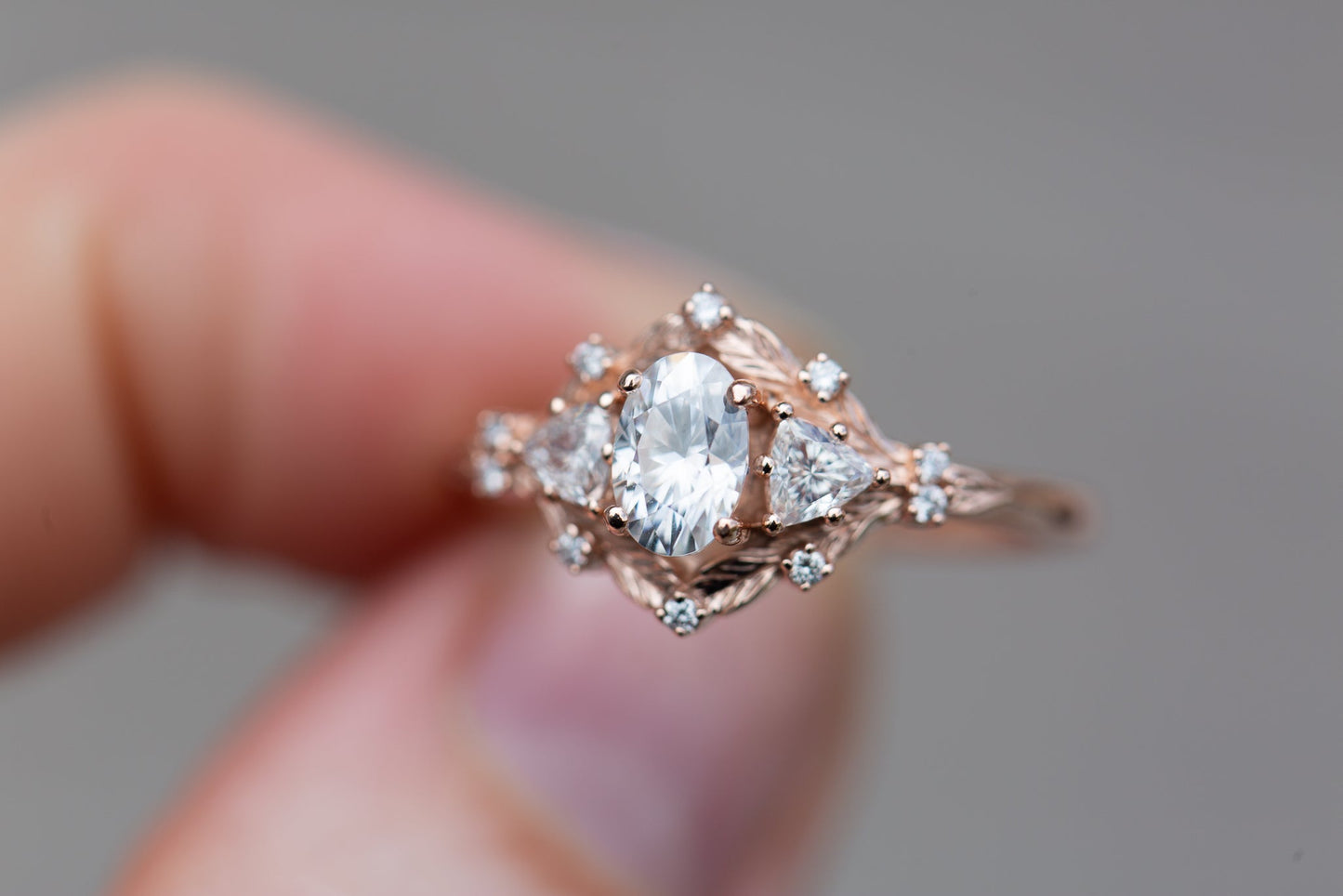 [Oramore Jewelry]Woodland three stone with 6x4mm oval moissanite