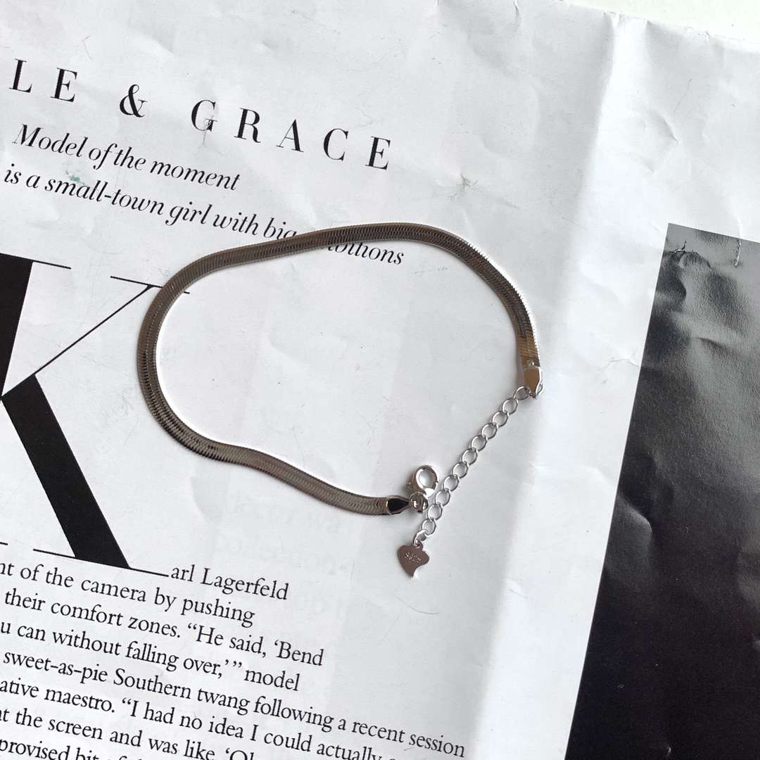 [Oramore Jewelry]Flat Snake Bone Chain Blade Necklace