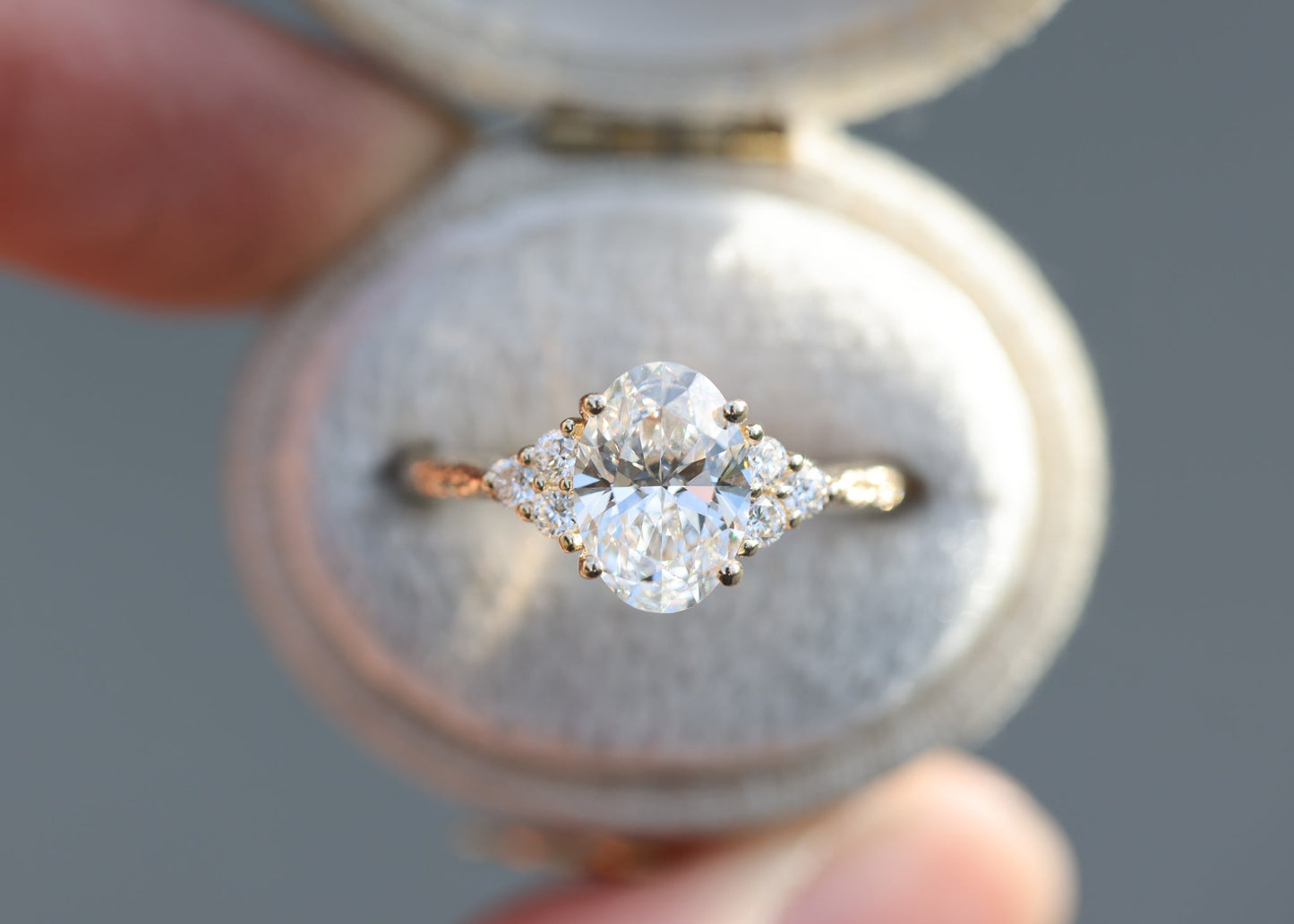 [Oramore Jewelry]Seraphina setting with 1.6ct Oval Lab Diamond