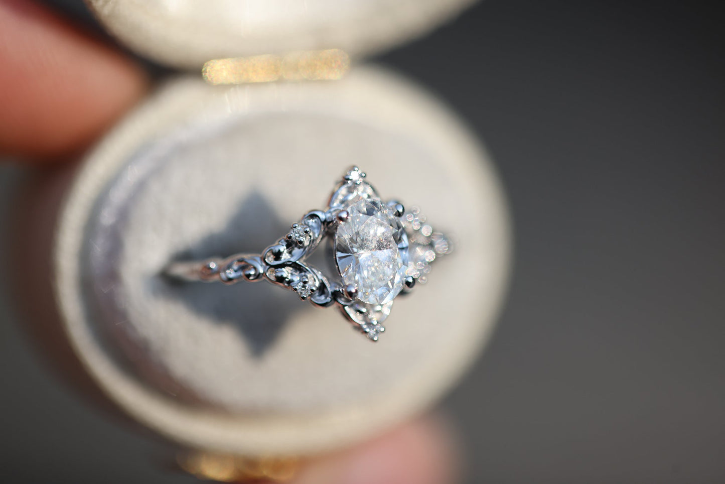 [Oramore Jewelry]Aurora Setting with .7ct Oval Lab Diamond