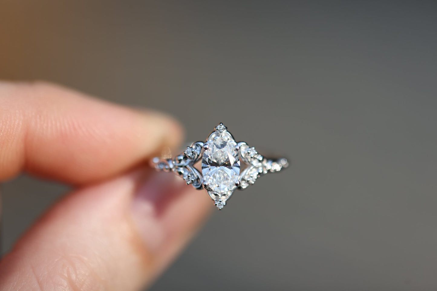[Oramore Jewelry]Aurora Setting with .7ct Oval Lab Diamond