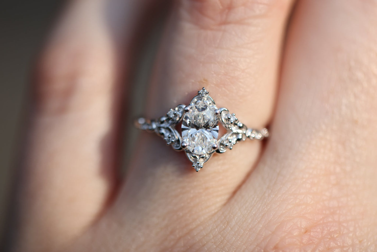 [Oramore Jewelry]Aurora Setting with .7ct Oval Lab Diamond