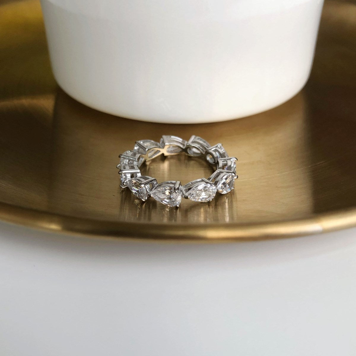 [Oramore Jewelry]Exquisite Pear Cut Tennis Ring