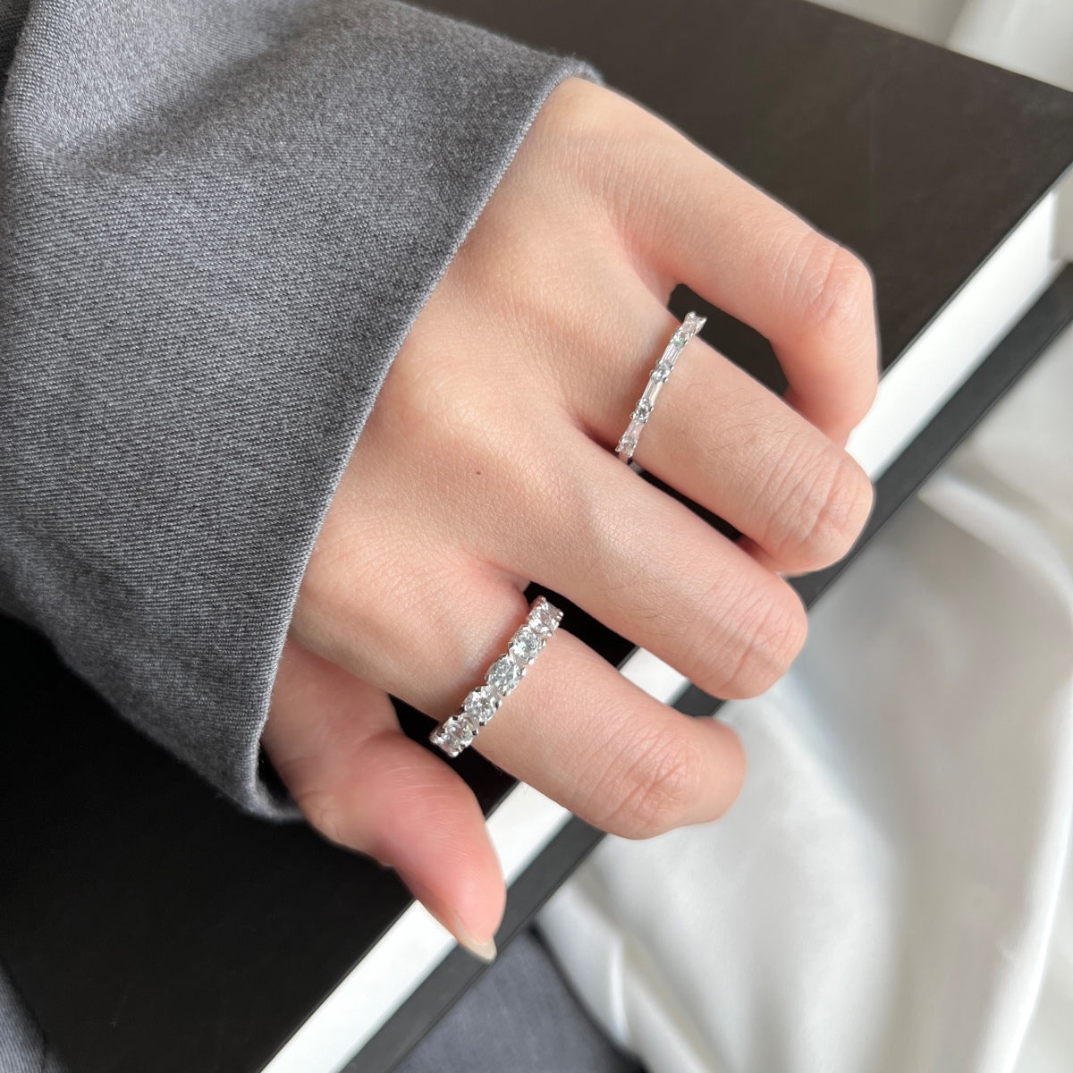 [Oramore Jewelry]Eternity Round Cut Tennis Ring