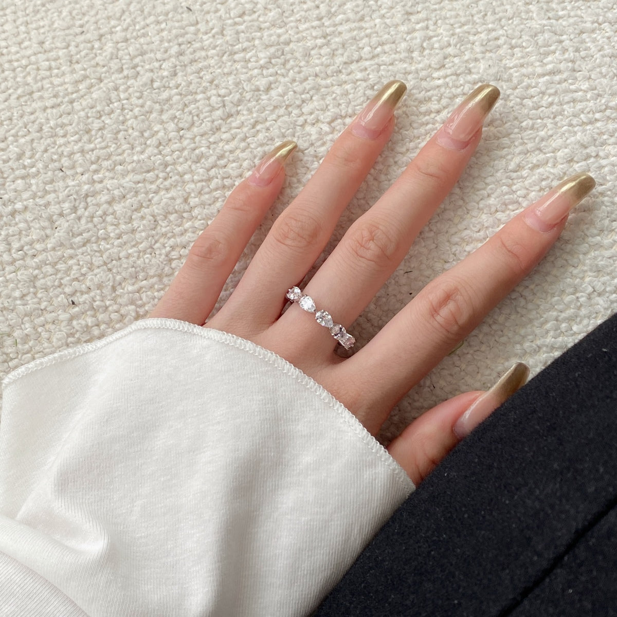 [Oramore Jewelry]Exquisite Pear Cut Tennis Ring