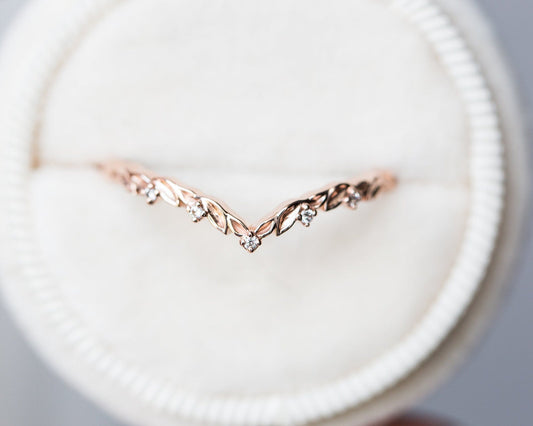 [Oramore Jewelry]Chevron leafy diamond wedding band