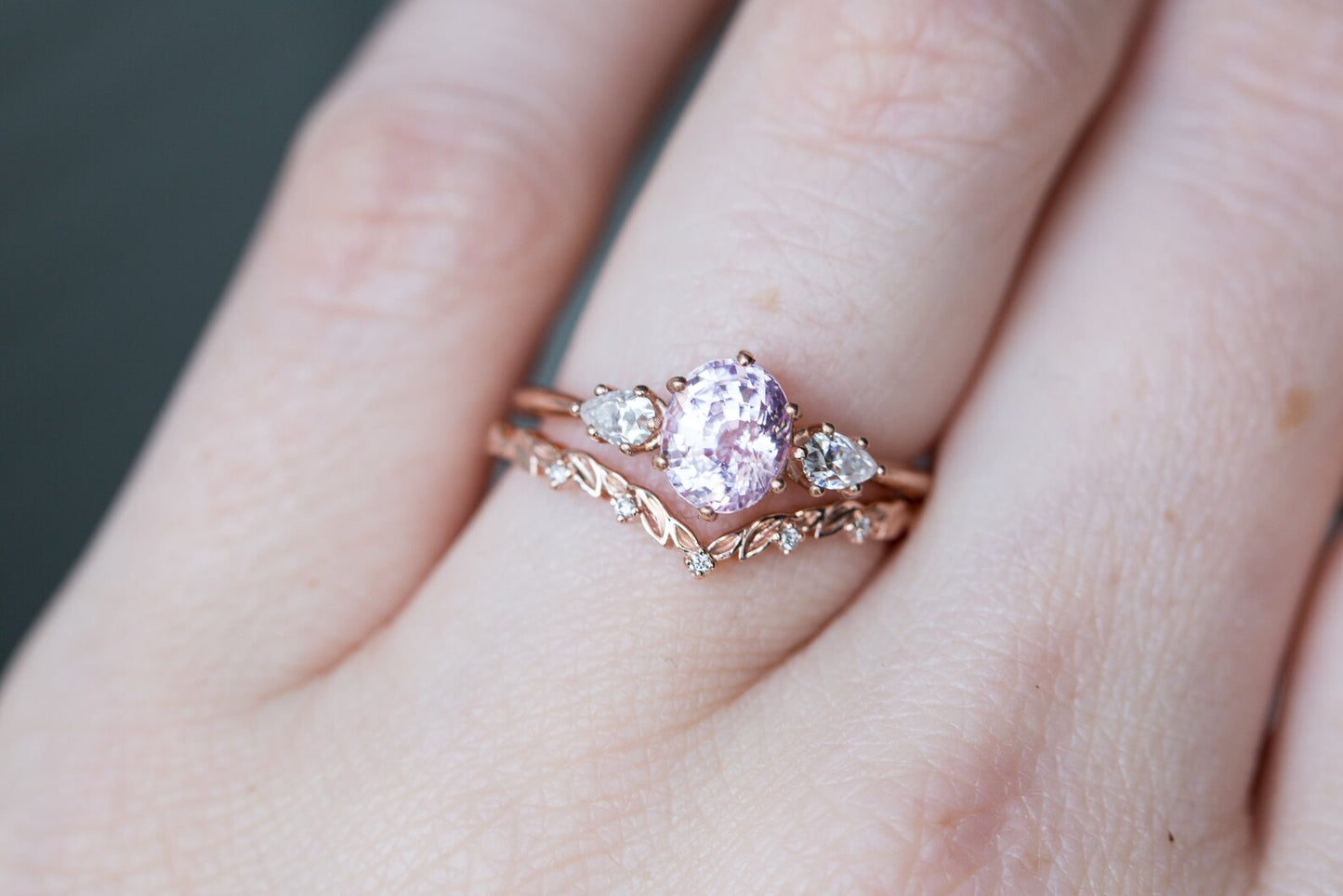 [Oramore Jewelry]Chevron leafy diamond wedding band