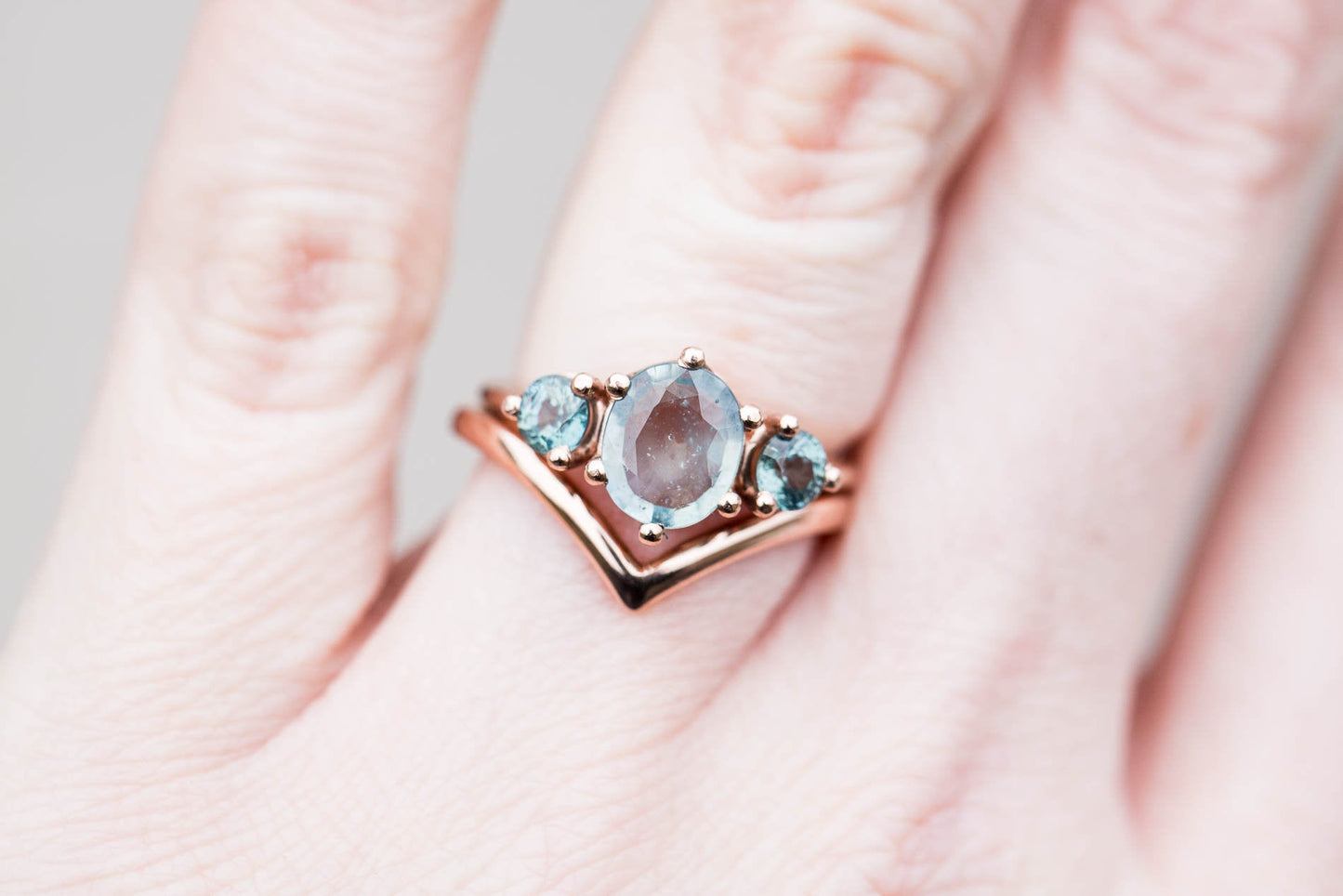 [Oramore Jewelry]Chevron 14k gold wedding band