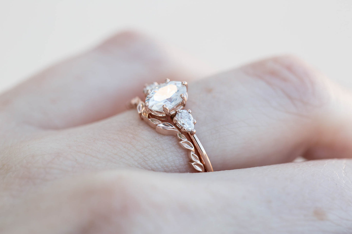 [Oramore Jewelry]Oval moissanite three stone engagement ring, pear side stone