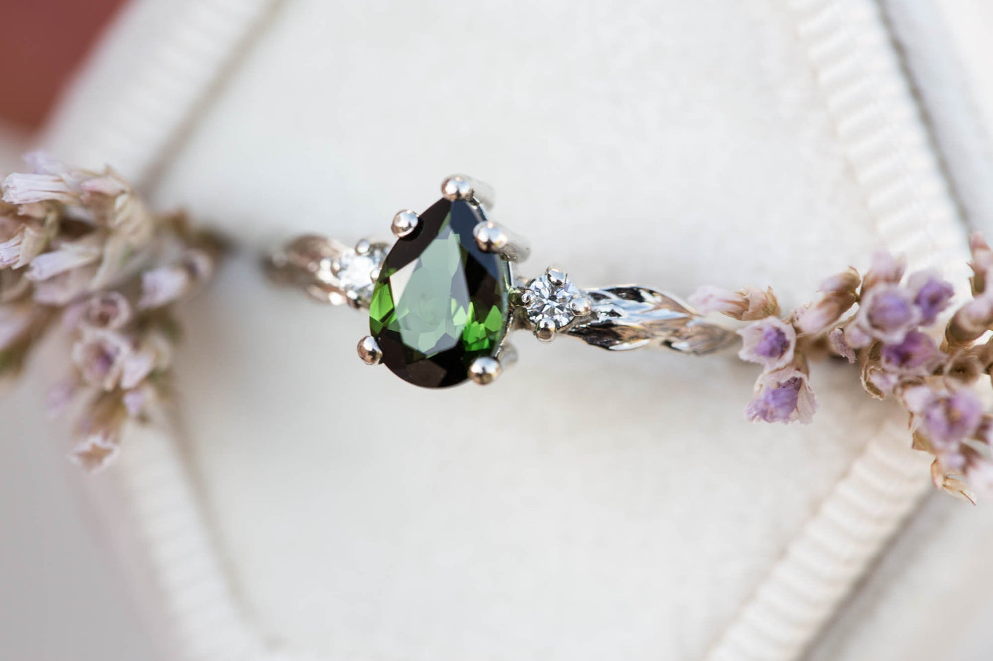 [Oramore Jewelry]Pear dark green tourmaline leaf three stone ring