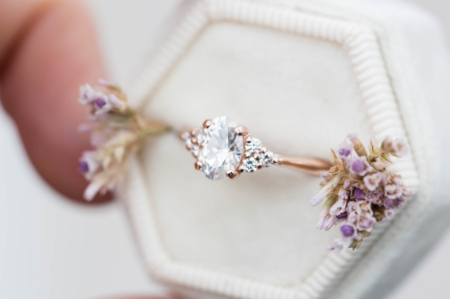 [Oramore Jewelry]7x5mm oval moissanite cluster engagement ring