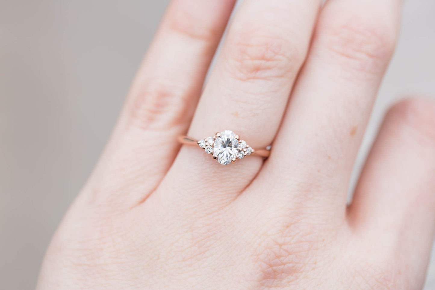 [Oramore Jewelry]7x5mm oval moissanite cluster engagement ring