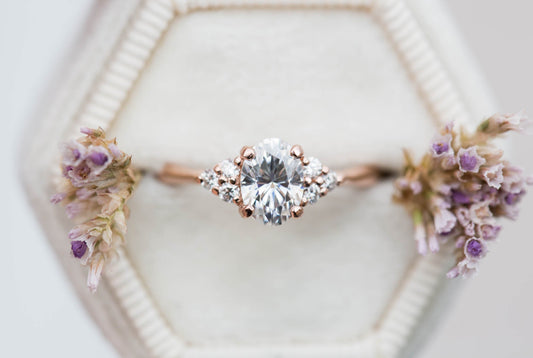 [Oramore Jewelry]7x5mm oval moissanite cluster engagement ring
